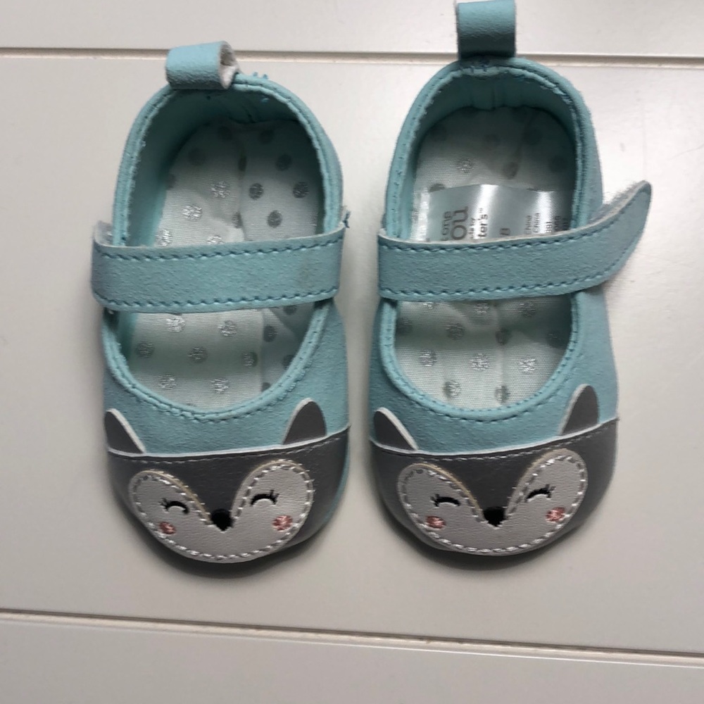 ❗️2 for $10 ❗️Carter’s Blue Fox infant crib shoes